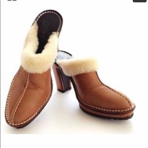 Donald Pliner Leather Mules